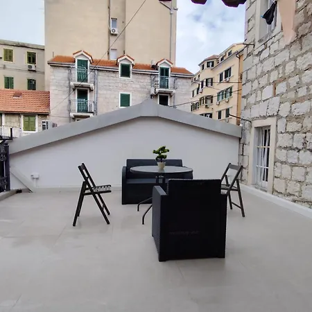 Center Perfect Spot Апартаменты Сплит