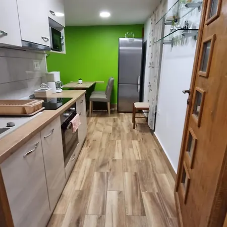 Center Perfect Spot شقة سبليت